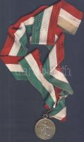 1933. "Magyar Athlétikai Szövetség" verseny díja eredeti szalaggal Remecz József diszkoszvetés bajnok részére T:2