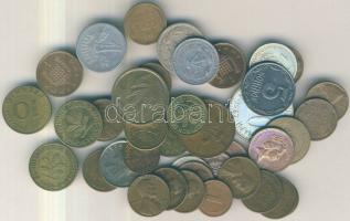 Magyar és külföldi pénzek, ezüsttel, összesen 36db T:vegyes