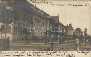 Győr Munkácsy utca a zsinagógával photo (EK)