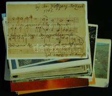 Vegyes külföldi modern képeslap tétel 69 lappal + 4 képeslapfüzettel