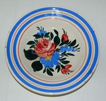 XIX. század vége Apátfalva Nagy Zs. kézzel festett kerámia falitányér, jelzett, d:22 cm