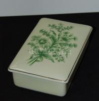 Virágokkal díszített Hollóházi porcelán ékszertartó / Hollóházi chinaware jewelry box