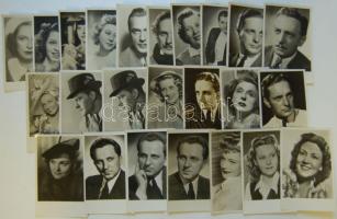 24 db használatlan magyar színészlap a 40-es, 50-es évek csillagaival; jó minőségben / 24 Hungarian actor/actress cards