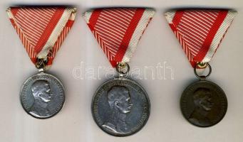 1916. Vitézségi Érem "Fortitudini / IV. Károly" nagy ezüst variáns szalaggal T:2