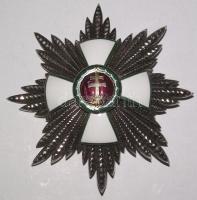 1939. A Magyar Érdemrend nagykeresztjének csillaga, brillantírozott ezüstcsillag domborított jelvénnyel, függőleges kitűzővel!! (d=90mm) T:1 RR!
