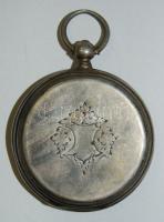 Ezüst "Ancre E Bronner / No: 13168" jelzéssel és sorszámmal ellátott zsebóra felhúzó kulcc...