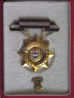 DN "Mezőgazdaság Kiváló Dolgozója" kitüntetés miniatűrrel (a miniatűr Rákosi címeres) eredeti? díszdobozban T:1