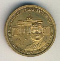 Németország / Berlin 1963. John F. Kennedy berlini látogatása aranyozott emlékérem T:PP / Germany 1963. President John F. Kennedy visits Berlin gilded commemorative medal T:PP