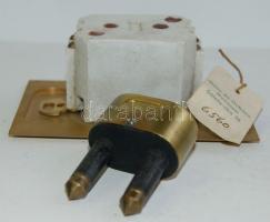 cca 1920 Réz, antik elektromos fali dugalj és dugvilla a Blau és Lukács cégtől, eredeti cédulával a ...