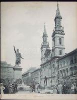 Budapest V. Petőfi-szobor és görög templom Totis Lajos és az Ilits testvérek üzleteivel; óriás képeslap (23 × 31 cm)