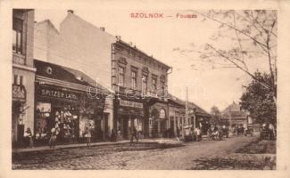 Szolnok Fő utca Spitzer Lajos és Kalmár Miksa üzleteivel