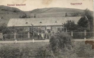 Lábatlan Nagyvendéglő (levágott / cut)