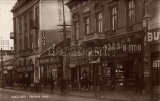 Szolnok Gorove utca üzletsor