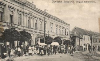 Siklós leányiskola Steinbach üzletével (EK)