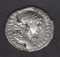 Római Császárság TRAIANUS 98-117. "PARTHICO P M TR P COS VI PP SPQR / PRO-VID" Denar Ag T:2/3+