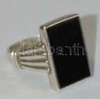 Nagyméretű férfi ezüst (Ag) gyűrű onyx kővel 18,5g