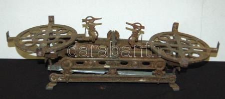 Patent márkájú régi karos mérleg tányérok nélkül viseltes állapotban