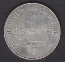 NDK 1975. A Berlini Rádió emlékérme az NDK 30. évfordulójára plasztiktokban T:1
