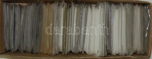 kb 1800 db használt képeslaptok. Klf méretek és vastagságok / cca 1800 used postcard-case