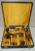 44 darabos evőeszközkészlet rozsdamentes acélból díszdobozban