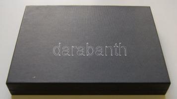 Éremtartó kazetta 1 kivehető tálcával, összesen 24 férőhellyel újszerű állapotban!