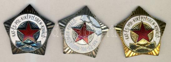 DN. "Katonai és Politikai Kiképzésben Kiváló" jelvény arany, ezüst és bronz variánsa T:2