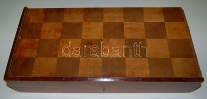 Hiánytalan fa sakk készlet faragott bábukkal 37x37 cm