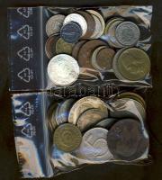 Kis vegyes tétel, magyar és külföldi bankjegyek, fémpénzek, köztük érdekes darabok T:vegyes