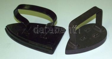 2 db öntöttvas útivasaló 3NM és LG18 jelzéssel