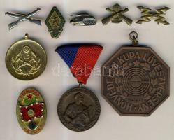 Kis militária tétel: Munkásőr kitüntetés, Honvédelmi érdemérem, Élenjáró katona, kitűzők,Honvédelmi ...