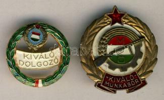 DN Kiváló Munkásőr jelvény díszdobozban + Kiváló dolgozó jelvény díszdobozban T:1