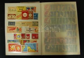 kb 1.000-1.200 db klf magyar és külföldi gyufacímke berakóban