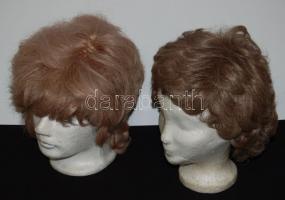 2 db paróka fej-bábúkkal / 2 wigs