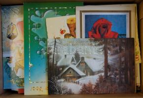 Néhány száz modern városképes és üdvözlőlap benne sok érdekes tengerentúli lap