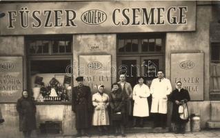 Közért valahol Magyarországon photo