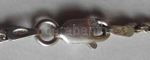 Ezüst (Ag) nyaklánc pezsgő színű cirkóniákkal díszített ezüst kereszt alakú medállal 10,51 gr