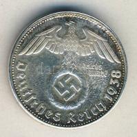 Német 3. Birodalom 1938. "Adolf Hitler" ezüstözött ffém emlékérem T:PP