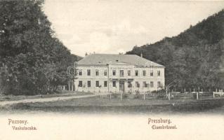 Pozsony Vaskutacska castle