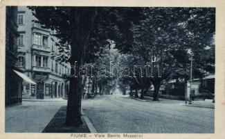 Fiume Mussolini street  (cut)
