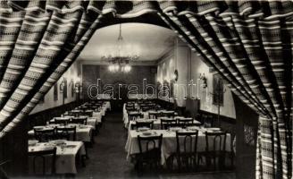 Budapest XI. Borostyán Étterem belső (fl)