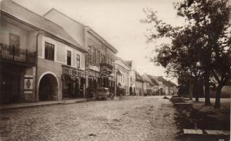Szászsebes Sikulorum street with the shop of the Heitz brothers