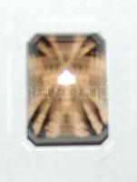 Nagyméretű smaragd csiszolású füsttopáz féldrágakő 2,7x2x1,8 cm