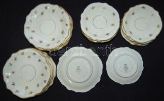 12 személyes Rosenthal kávés / teás készlet, ami egyetlen tányér kivételével komplett. Minden darab ...