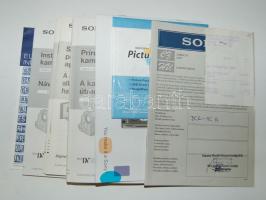 SONY DCR-HC14E típusú mini kézi videókamera minden tartozékkal, teljesen újszerű állapotban, eredeti...