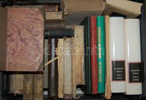 Egy ládányi könyv: Jobb magyar és külföldi kiadásokkal: KIsfaludy munkái 1849, Új Heloise 1820...