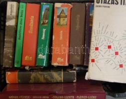 Egy ládányi könyv: Útikönyvek, benne több új kiadású