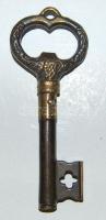 Régi réz kulcs alakú bor- és sörnyitó 12x5cm