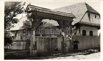 Gyergyócsomafalva Székely gate