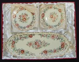 cca 1940 Kézzel festett 6 személyes Zsolnay süteményes készlet 6 tányér + tál eredeti dobozában / Set of beautiful Zsolnay chinaware cake-dish in original box