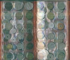 Hobbi gyűjtemény albumba rendezve, fém-és ezüstpénzek, magyar és világpénzek egyaránt, köztük érdeke...